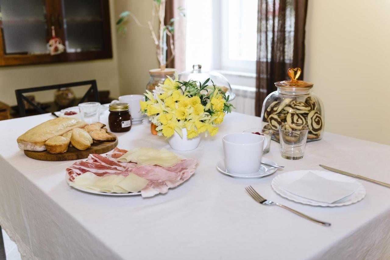Alchimista Bb Borgo Marciano Bed and Breakfast Castelnuovo Magra Buitenkant foto